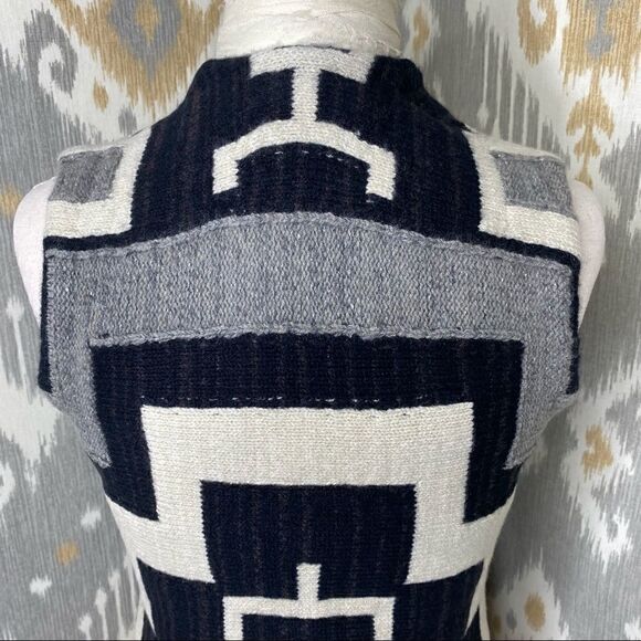 Ralph Lauren Black, Gray & Ivory Southwest Knit Sweater Vest - Picture 5 of 16